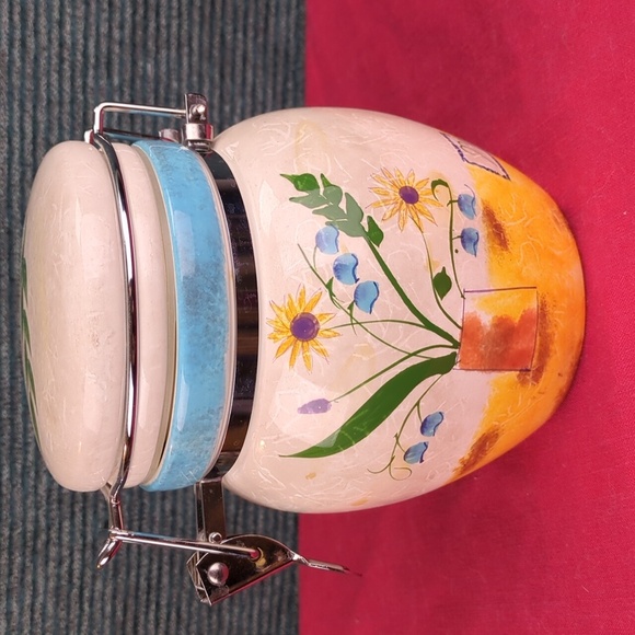 Tabletrendz By Sakura Stoneware Salad Plates And Latch Canister Floral Applique - Picture 14 of 17